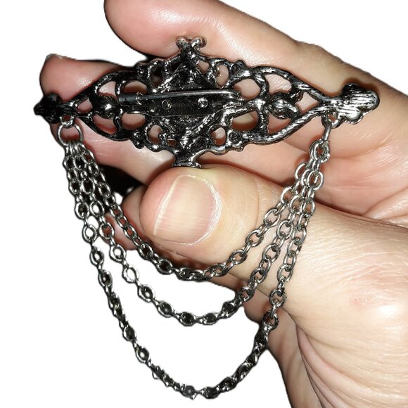 Vintage Broach Pearl Crystal Embellishment Stones Chain Antique Silver Tone - Picture 5 of 5